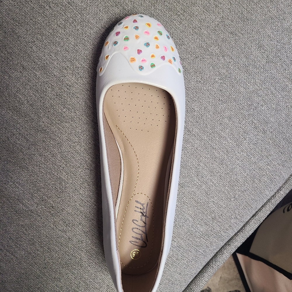 Signed Shoebakery conversation heart flats 8.5